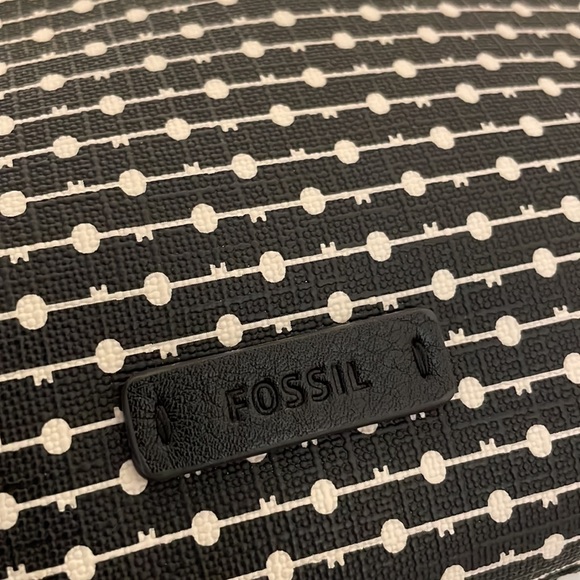 Fossil Fiona Crossbody Handbag - Picture 2 of 9